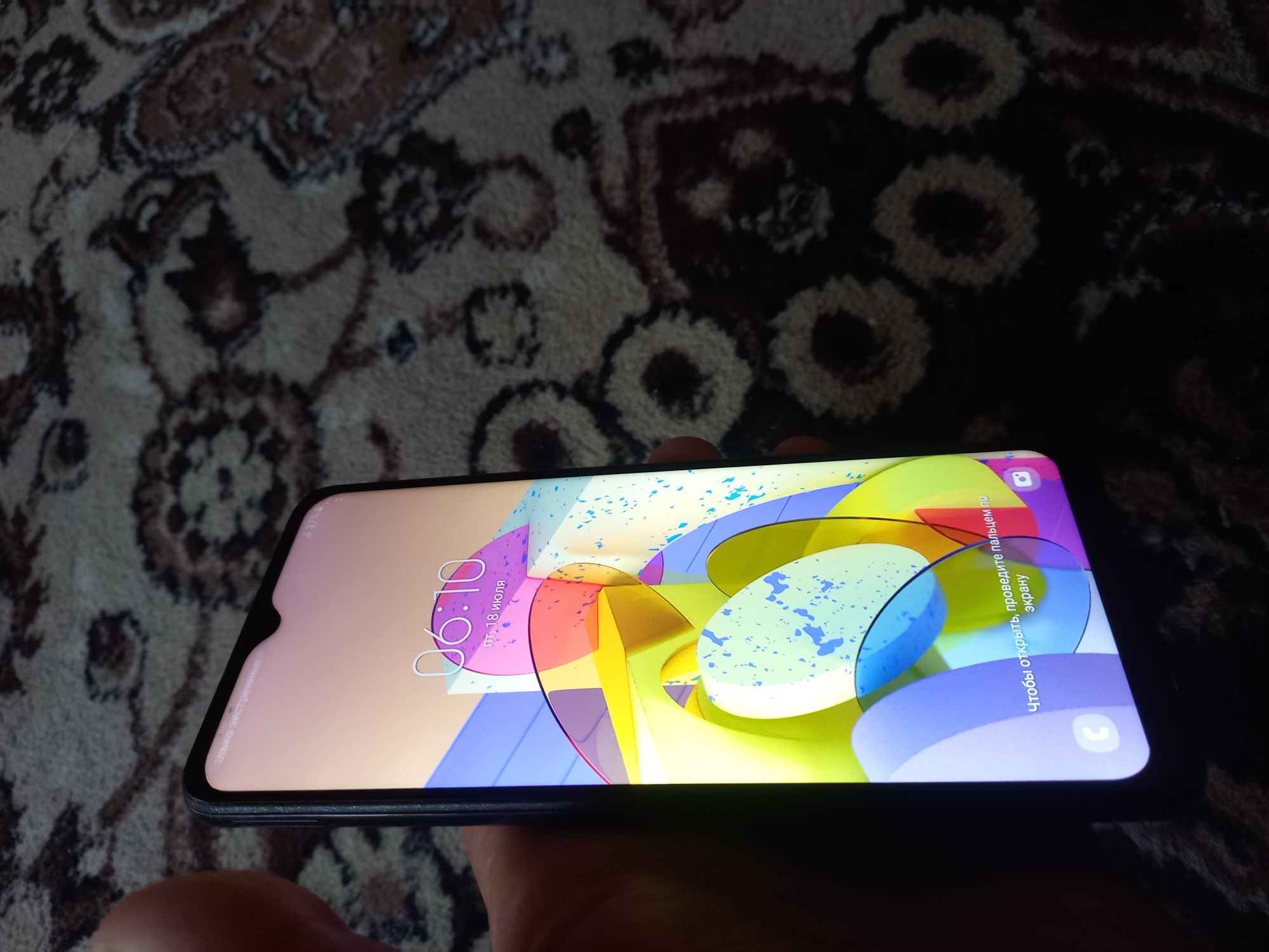 A12 samsung holati tiniq ideal 64GB hotira 2 sim kartasi imey bo'gan.
