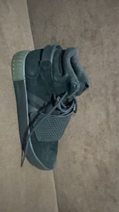 Adidas tubular invader strap
