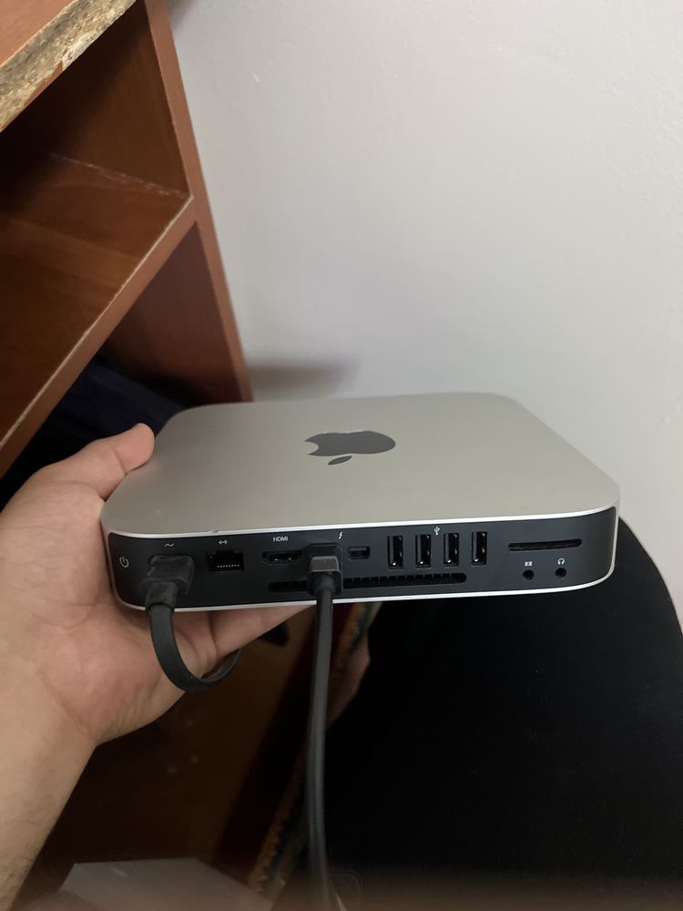 Mac mini late 2014 (Windows qilingan)