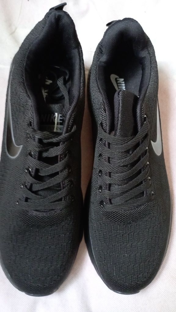 Великан Nike красовка скичерс оригинал 47, 48 размер