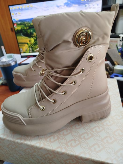 Зимни обувки / боти LIU JO модел Amy