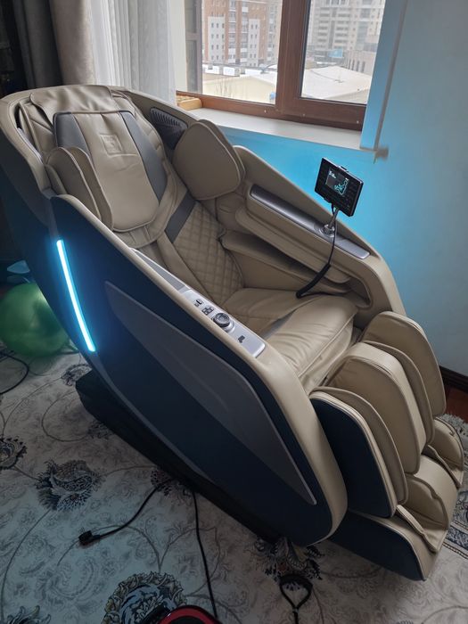 Продам почти новый массажное кресло  Casa More.