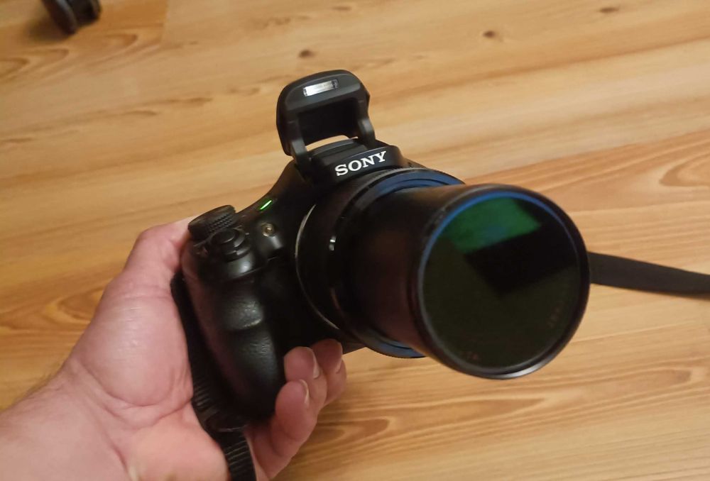 Фотоапарат Sony DSC-HX300