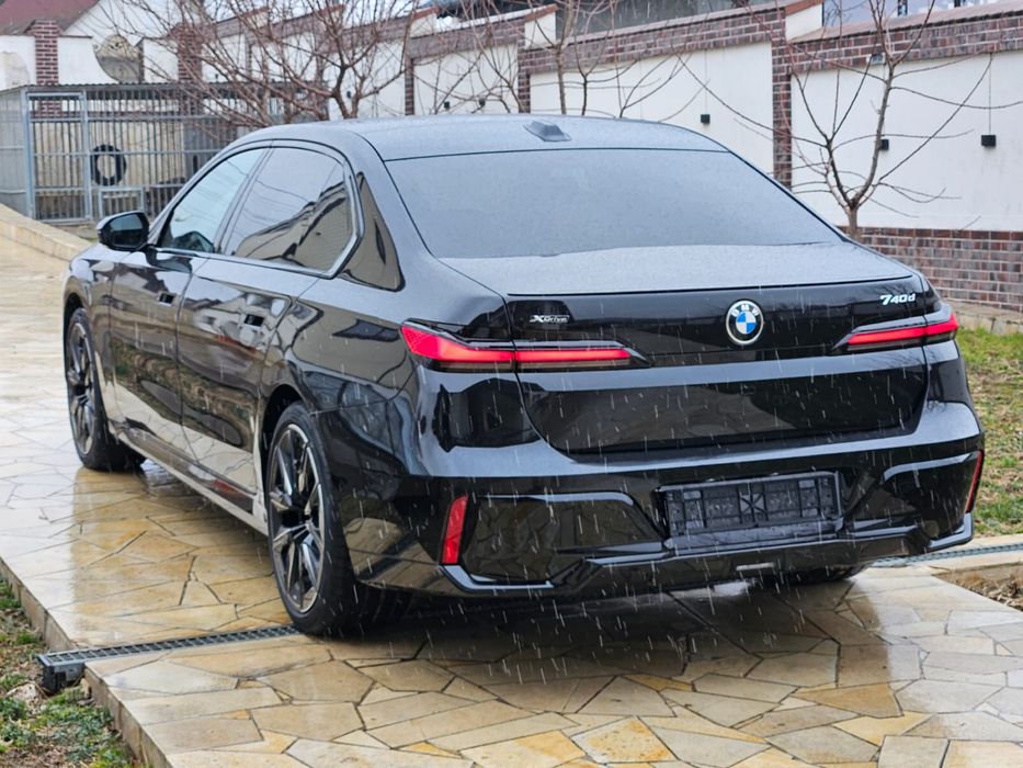 BMW 740d / 2025 / mild hybrid