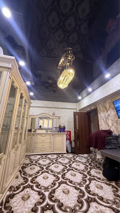 Srochna ! 2 xonali 73kvm uy sotiladi