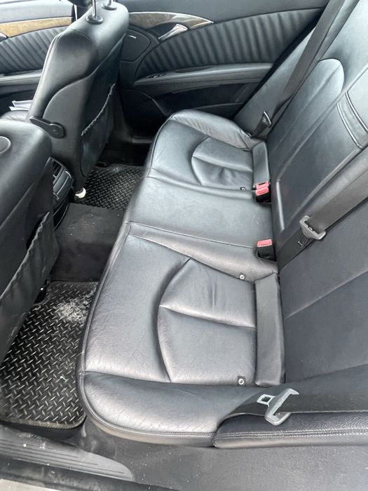 w211 Кожен салон Мерцедес Е фейстлифт