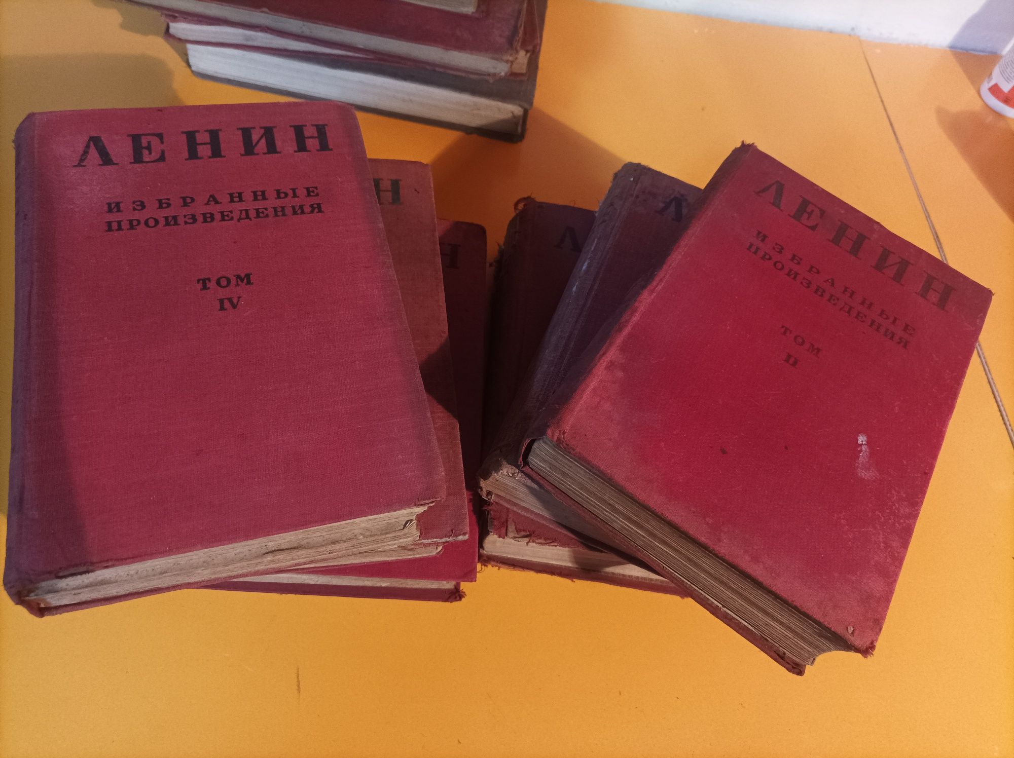 Ленин. Избранные произведения в шести домах  1930-32 г.