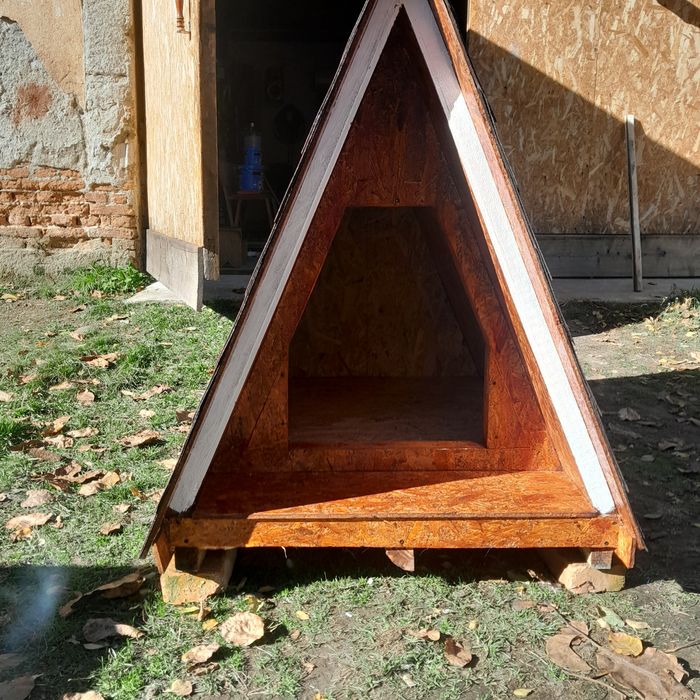 Cușcă câine talie medie sau mare