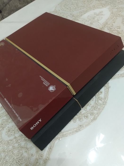 Play Station   4