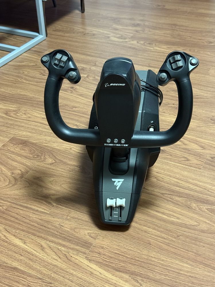 Штурвал Thrustmaster TCA YOKE BOEING EDITION