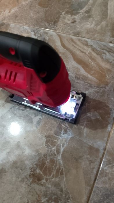 Fierestrău pendular milwaukee