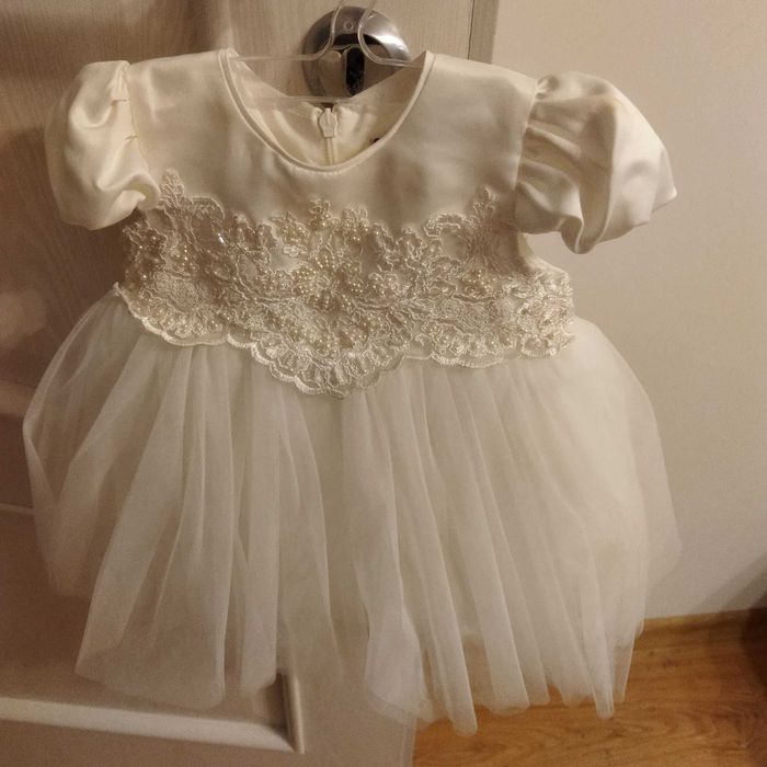 Rochita botez (5-8 luni)