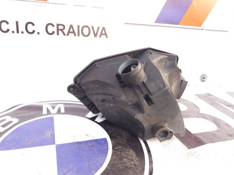 Carcasa filtru aer bmw e90 e91 e92 e93 e82 e87 330i 130i