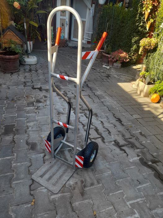 Cărucior transport marfa