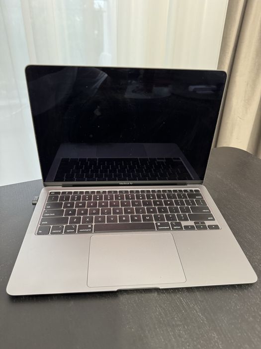 Apple MacBook Air