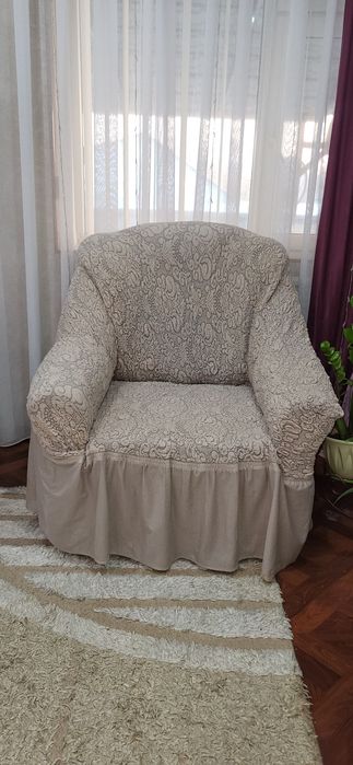 Диван с креслом и уголком