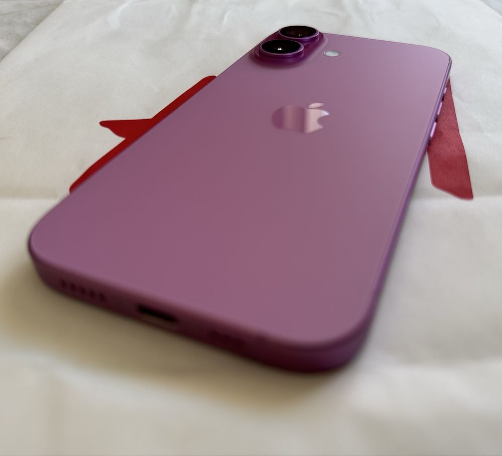IPhone 16 Pink - за части Icloud - като нов