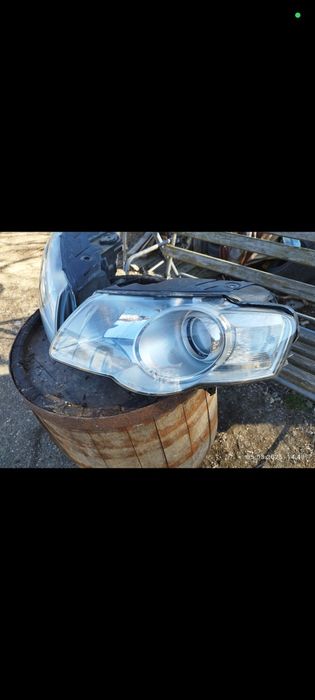 Фарове Passat b6
