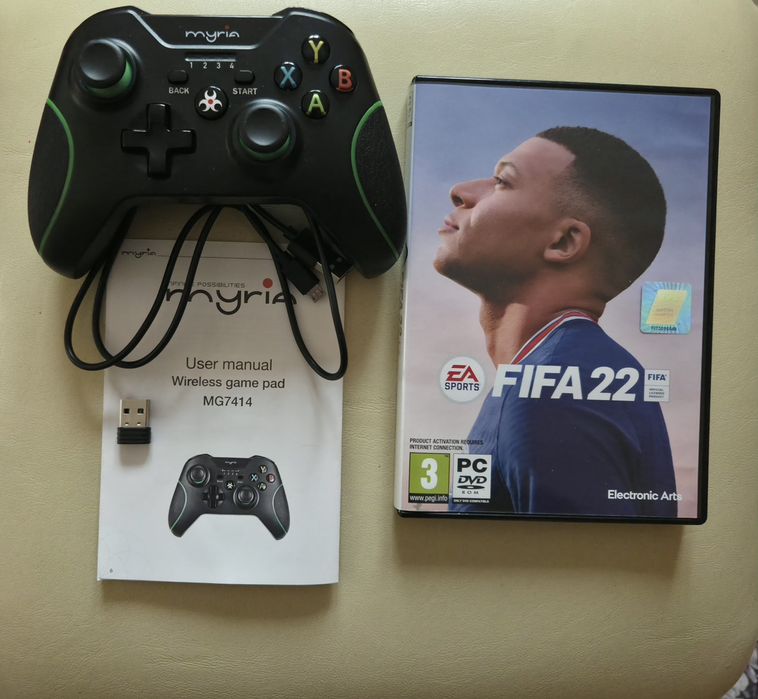 Vând Fifa 22 PC+Controller jocuri