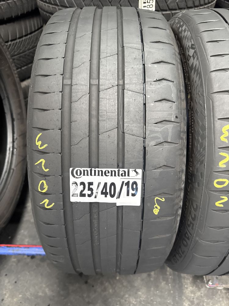 225/40/19 Continental