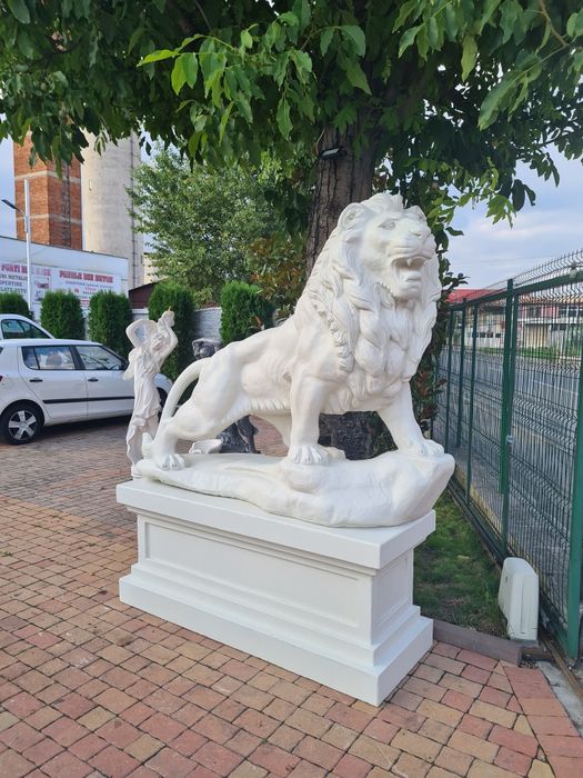 Leu mare din beton,leu din beton,set statuete lei din beton