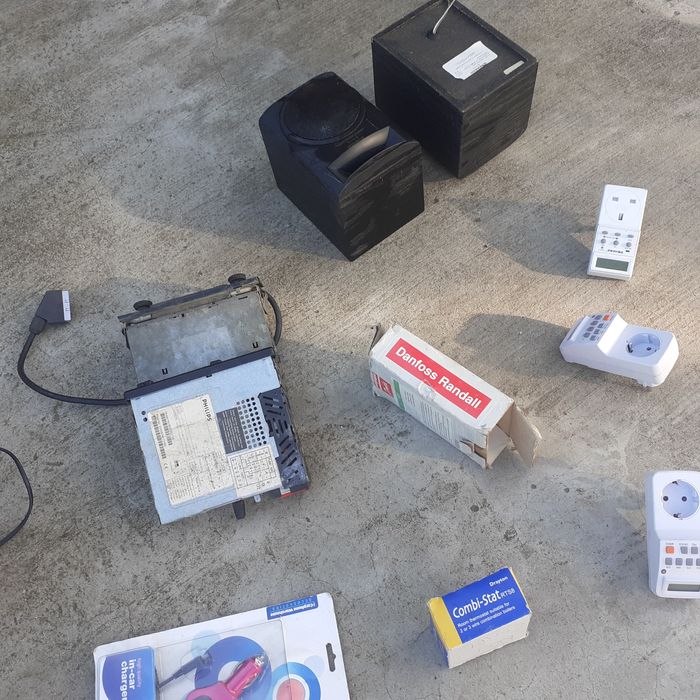 Casetofon de mașină la casete și mai multe.