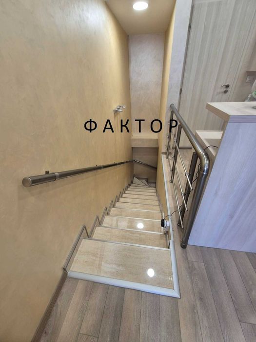 Дава се под наем  в Пловдив, Център -  кв.м за 650 € - Снимка #4