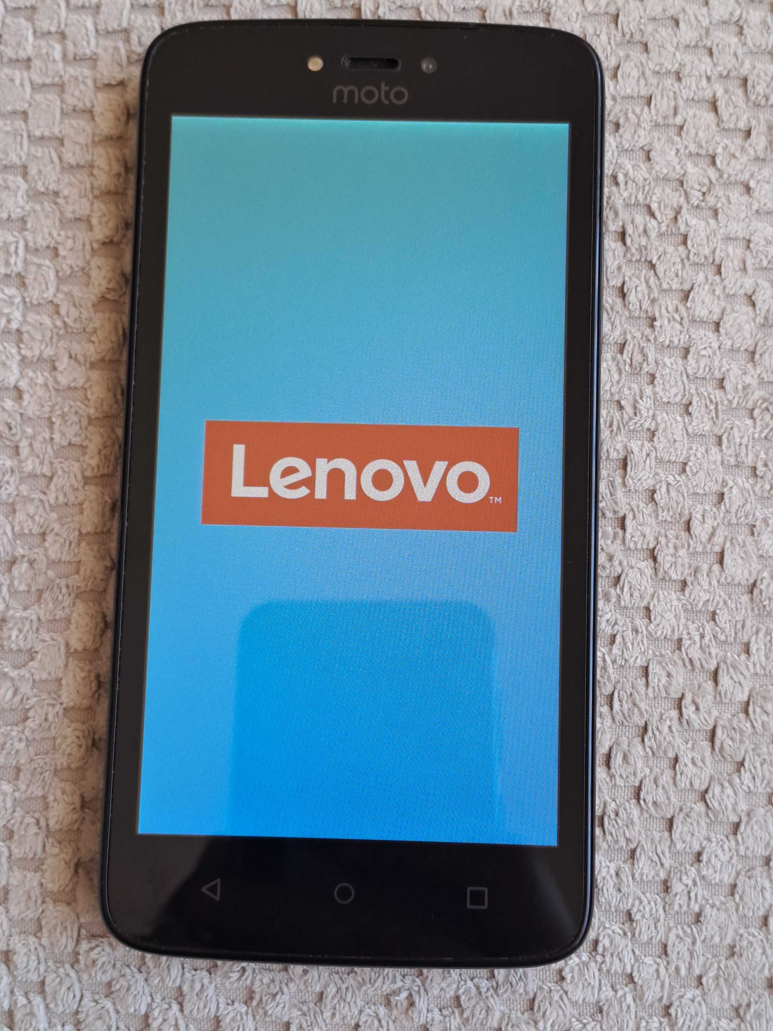 Смартфон Motorola Moto C