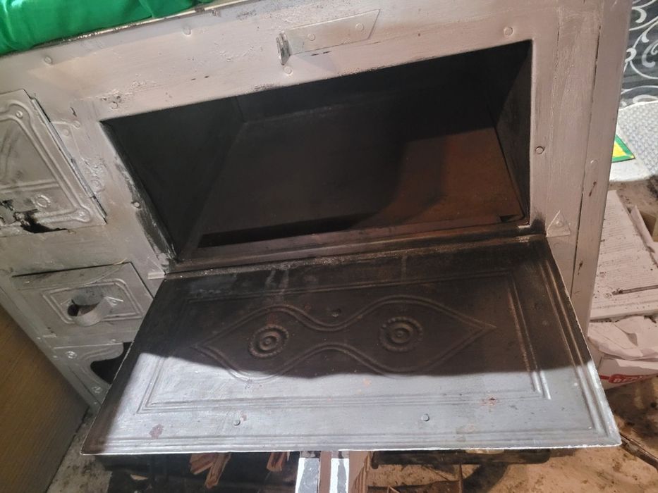 Печка на дърва с фурна