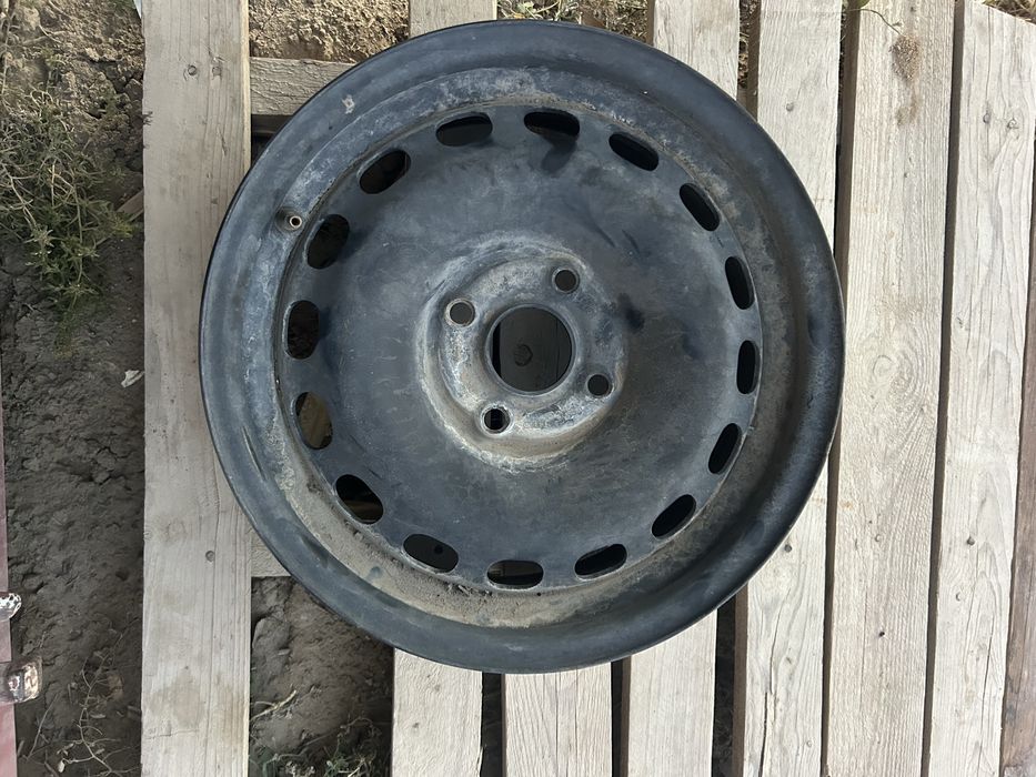 Продам диски r15 audi, r14 passat, r14 opel