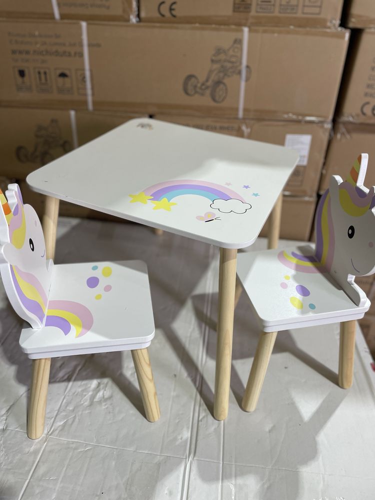 Set masuta cu 2 scaunele din lemn Moni Unicorn