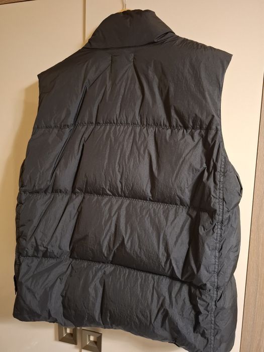 Vând vestă Stone Island