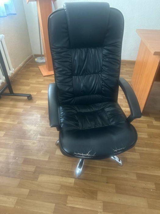 Ofisnoʻy kreslo xolati yaxshi