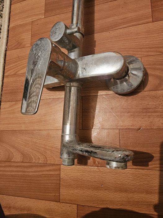 Смеситель крань для ванны