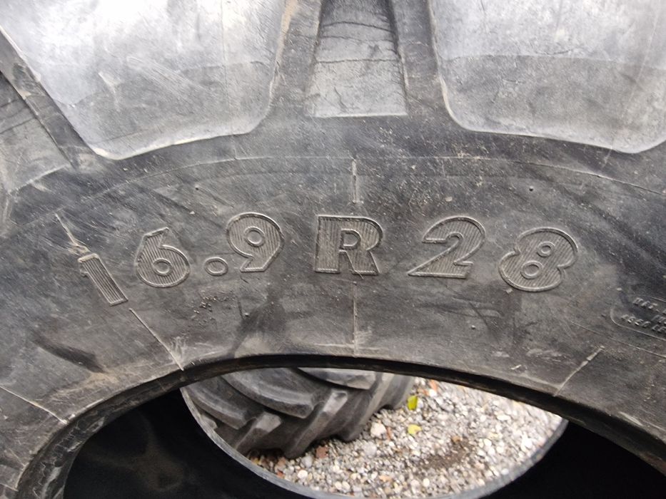 CAUCIUC Agri 16.9R28 marca Kleber