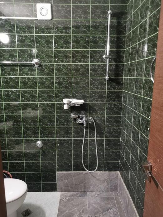 Дава се под наем Тристаен апартамент в Пловдив, Южен - 95 кв.м за 550 € - Снимка #7