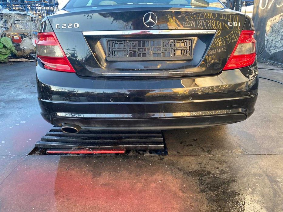 Dezmembrez mercedes c class w204 2.2 euro 5 om 651 pachet AMG/bara amg