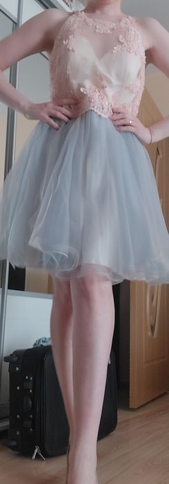 Vând rochie scurta de ocazie