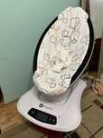 Шезлонг 4 moms mamaroo 4.0