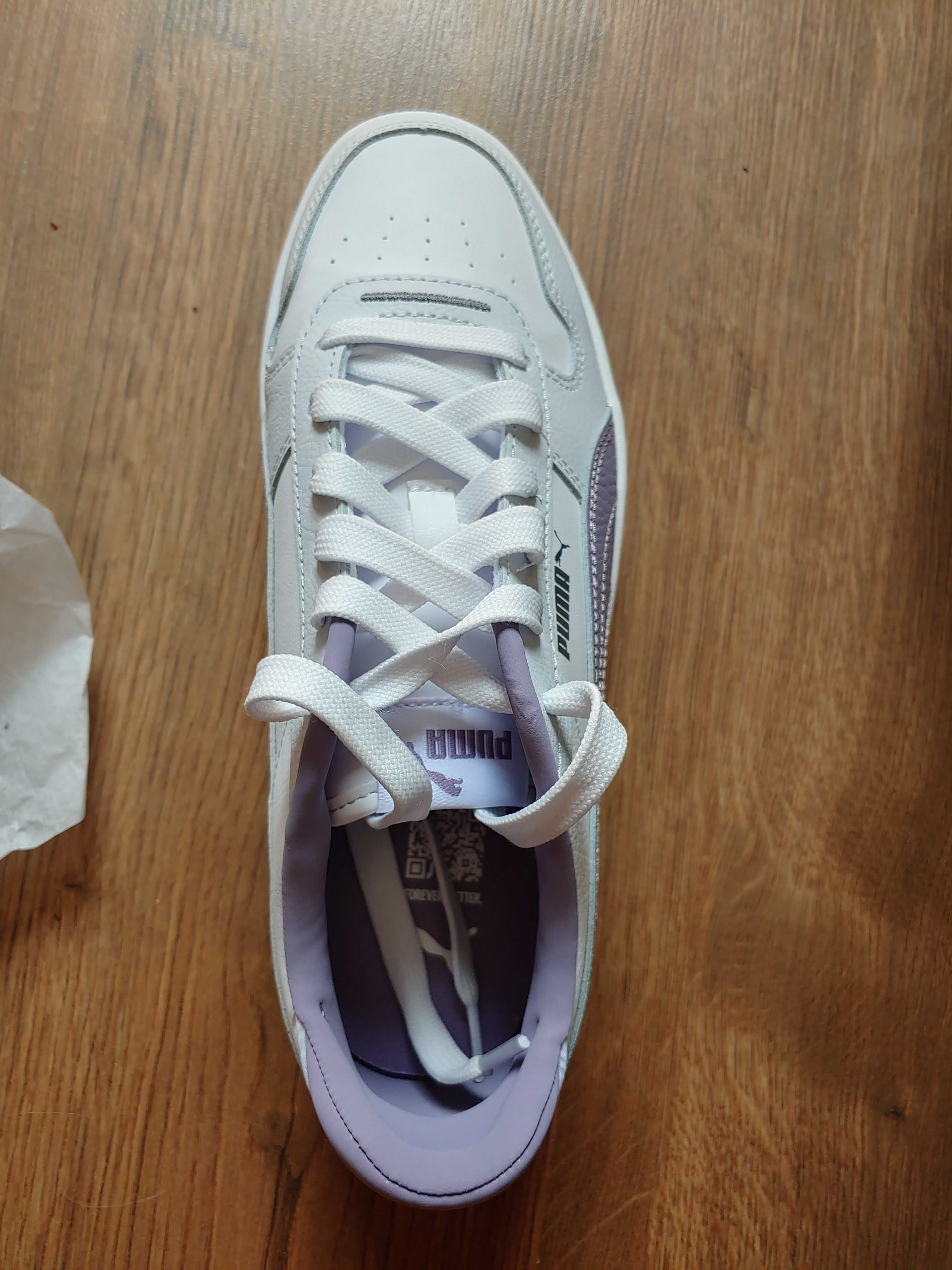 Обувки puma carina street