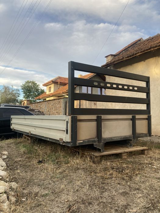 Каросерия с алуминиеви канати