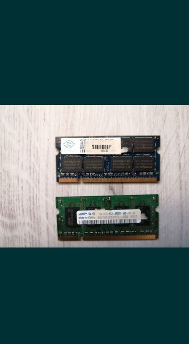 Ram laptop una 2 Gb și una de 1 gb