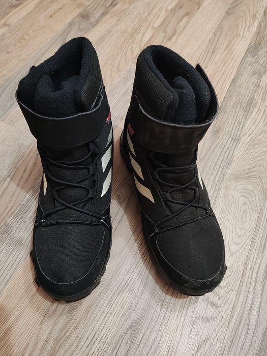 Страхотни ботуши Adidas Terrex