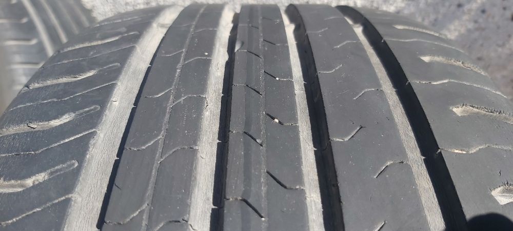 Continental 225/50/17  2броя летни гуми
