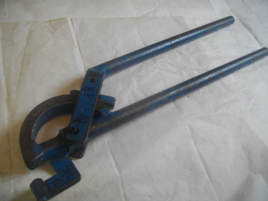 Масивен Тръбогиб старо качество Уред огъване тръби 22мм-18мм-15мм-12мм