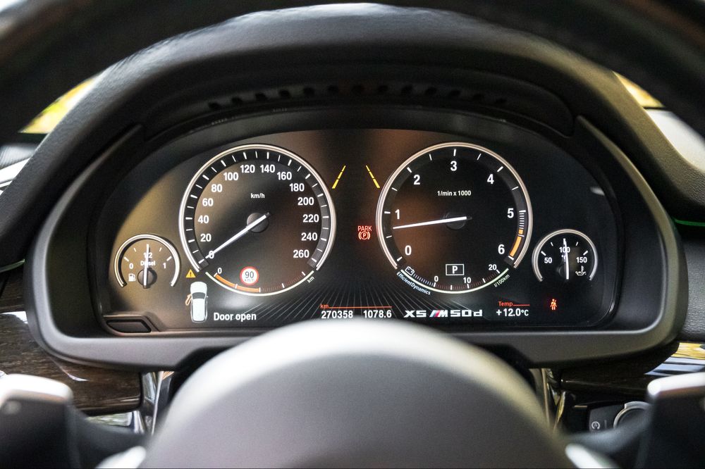 Vand X5M50D xDrive 381Cp