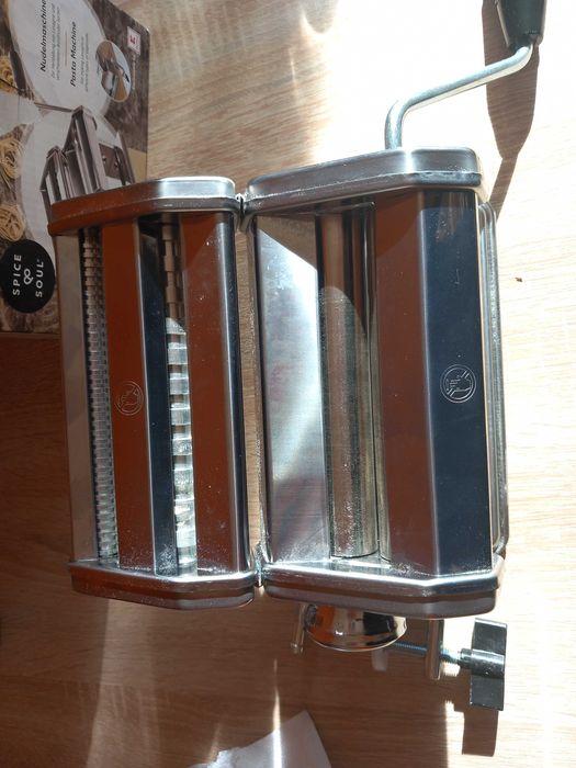 Машина за правене на прясна паста