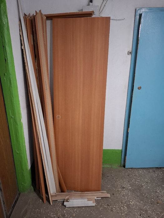 Отдам двери на дрова
