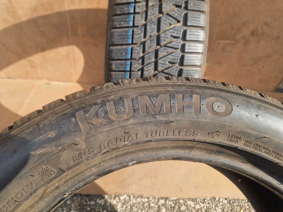 2 KUMHO R18 225/55
Зимни гуми 
DOT4120