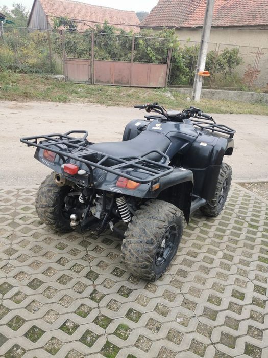 Vând atv dinli 700